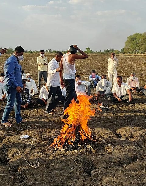 Funeral of Bhagwanrao Krishnaji Shinde in Bittergaon Shri