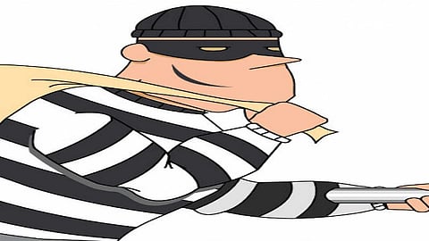 75 grams of jewelery have been stolen from a house in New Pachcha Peth in Solapur