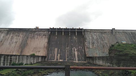 The five doors of the Tarli Dam are closed