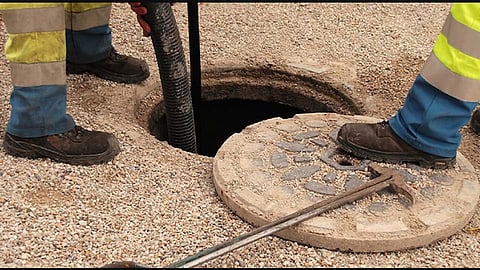 सांडपाणी वाहिन्यांची दुरुस्ती