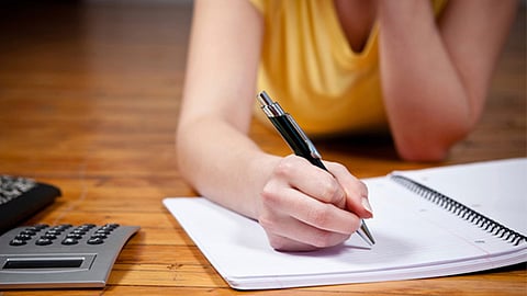 'बेटी बचाओ- बेटी पढाओ' योजनेच्या नावाखाली हजारो लोकांची फसवणूक