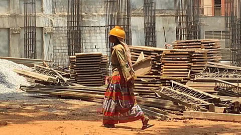 Video : पिंपरी-चिंचवडमध्ये बिगारी काम करणाऱ्या महिलांना आता याचं प्रशिक्षण...