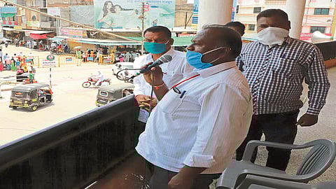 Gangolai Market Latur, Sakal