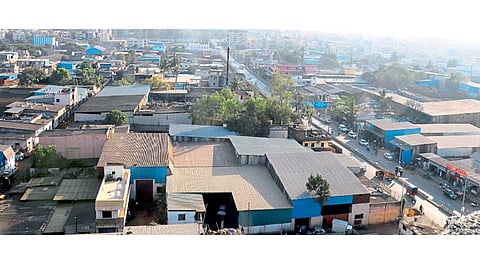 चिखली - कुदळवाडी परिसरातील भंगारमालाची गोदामे.