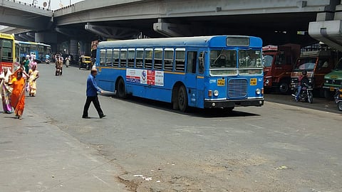 HADAPSAR BUS.jpg