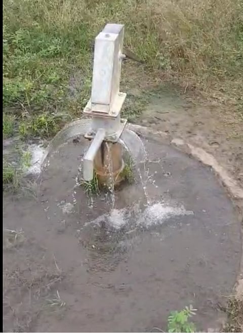 Handpump1