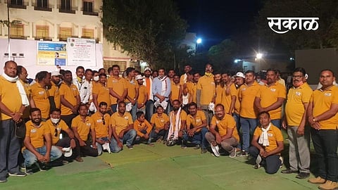 In Karjat 60 youths have come to Jamkhed on bicycles to raise awareness about cleanliness.jpg