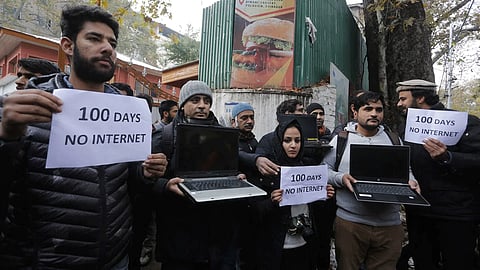 100 days of internet gag in Kashmir