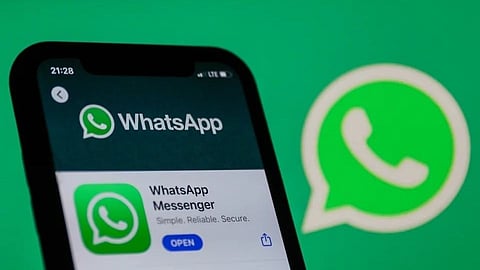 Know how to lock personal chat in WhatsApp Marathi article