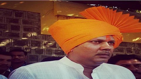 पुणे- सातारा रस्ता जेसीबीने उखडणार; उदयनराजेंचा इशारा