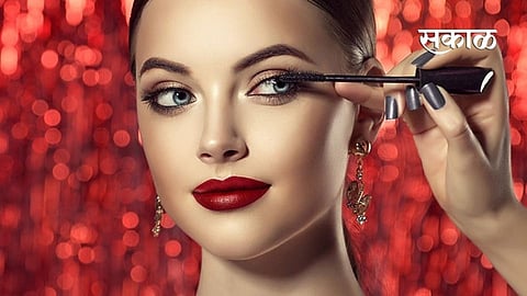 मेकअप-बिकअप : हेअर कलरिंग, फाउंडेशन ते नखांची अशी घ्या काळजी