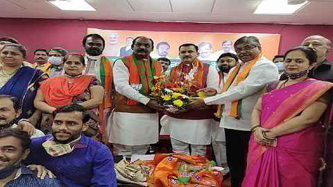 मनसेला 24 तासात दुसरा मोठा धक्का, शिवसेनेनंतर मनसेचा मोठा नेता भाजपमध्ये