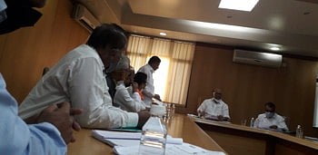 Opponents of BJP pitches complain to Sharad Pawar