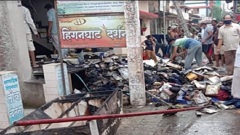 Fire in shop at Hinganghat wardha district