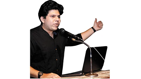 छोट्या कल्पनेतून उद्योगविश्वाचा वेध घेणार