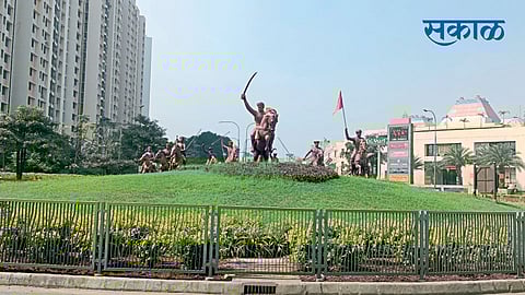 किरकटवाडी - नांदेड सिटी परिसरात उभारण्यात आलेले सुभेदार सरदार पिलाजीराव जाधवराव समूह शिल्प.