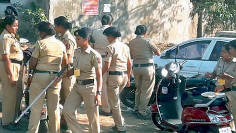 नागपूर पोलिस अलर्ट; शहरात फ्लॅग मार्च