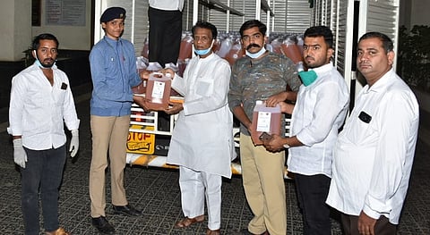 Rohit Pawar gave the city six hundred liters of sanitizer