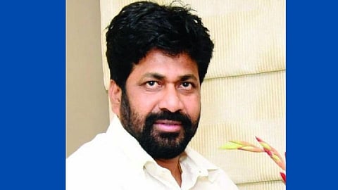 agitate for traditional fishermen warning for bacchu kadu konkan marathi news