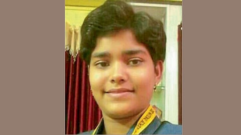 पिलाणीतील प्राजक्ताची सुवर्णपदकाला गवसणी