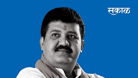 ''संजय राठोड मुख्यमंत्र्यांच्या हृदयात की, मुख्यमंत्री राठोडांच्या खिशात''
