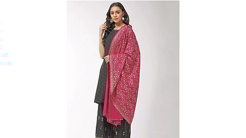 फॅशन-टॅशन : चर्चा फक्त ओढणीचीच!