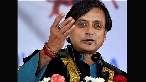 काँग्रेसचा अध्यक्ष लोकशाही पद्धतीने निवडावा : शशी थरूर