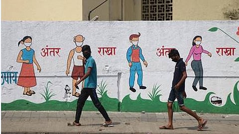 Social-distance-pictures