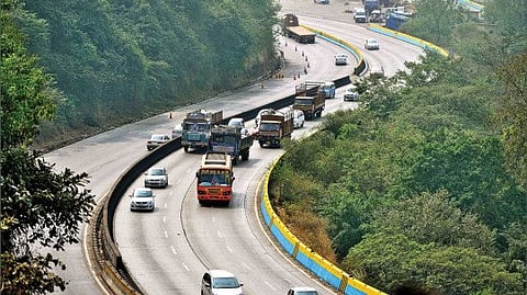 Mumbai Pune Express way