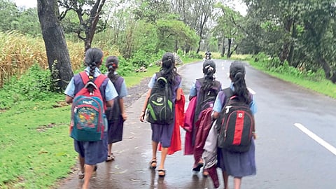 जिल्हा परिषदेच्या शाळांकडे विद्यार्थ्यांचा कल वाढला आहे.