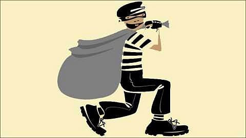 The thief was caught by the passenger in the PMPML bus