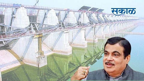 Union Minister for Road Transport and Highways Nitin Gadkari has lashed out at the concerned officials for not working on the Gosikhurd National Irrigation Project..jpg