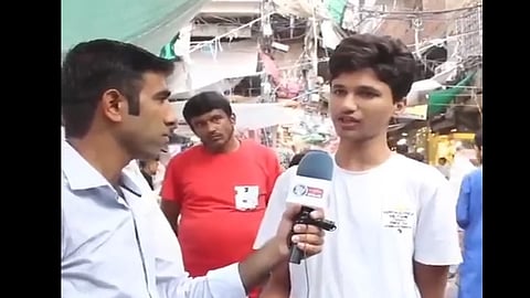 Video: इमरान खान, हे पोर काय म्हणतंय जरा ऐका!