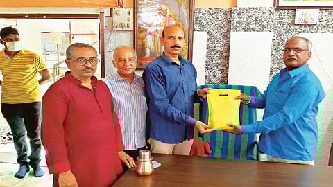 Satara 66 Days Free Meals For Police From Wai's Ramdoh Aali