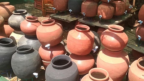 Video :...या व्यावसायिकांनाही लॉकडाउनची झळ