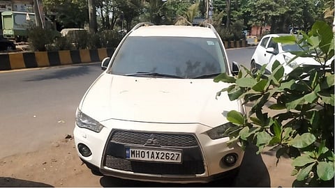 सचिन वाझेची आलिशान आऊटलँडर NIAनं घेतली ताब्यात