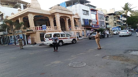 आता विनाकारण घराबाहेर फिराल तर हवेत उडणारे पोलिस लागतील मागे...