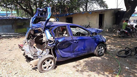 accident at mumbai pune expressway