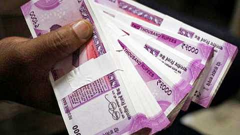 संचालक ओळखीचे आहेत, अनेकांना नोकरी लावलीय!