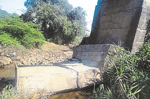 The pillar of the bridge over the Manori River came off