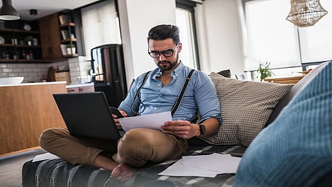 'वर्क फ्राॅम होम'चे परिणाम! जास्त वेळ बसणे आरोग्यास हानिकारक; कॅन्सर, हृदयरोगाचा धोका... जाणून घ्या तज्ज्ञांचे मत