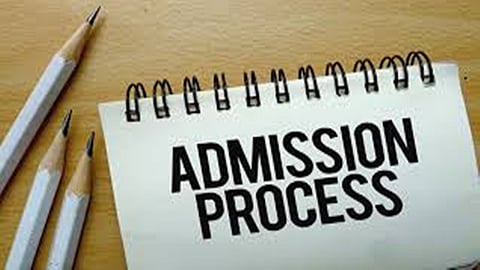 अकरावी प्रवेश प्रक्रियेमुळे विद्यार्थी, पालकांचा जीव टांगणीला