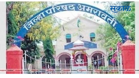 paratwada health department is in dangerous situation in amravati