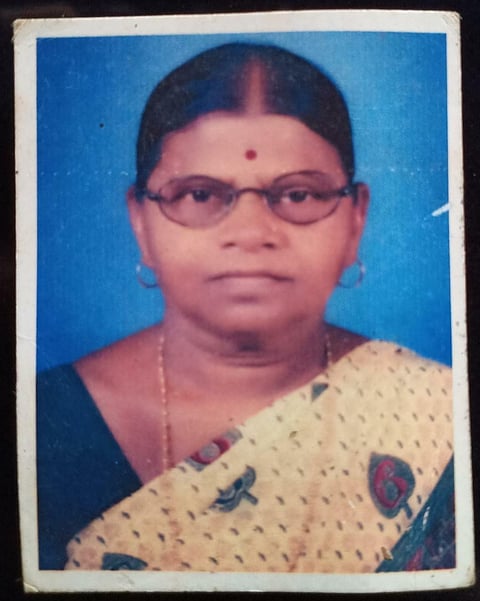 Social work of a woman in Banda