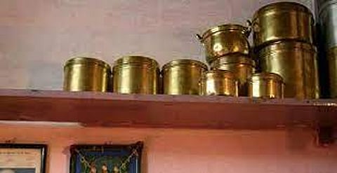 akola news Copper-brass utensils are made from the kitchen