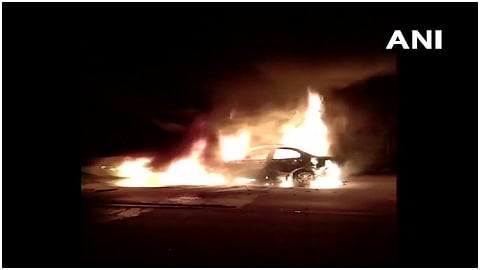 car burnt 1.jpg