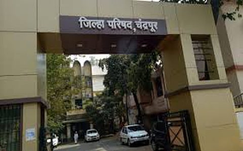 only 25 zp members present in village development plan in chandrapur