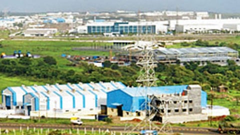 lockdown : चाकण एमआयडीसीचा आवाज बंदच