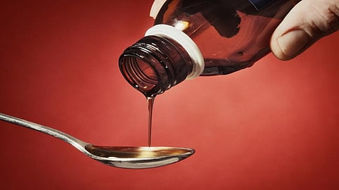 कहर ! साथीच्या आजारांचा नशेबाज 'असा' उचलतायत फायदा...