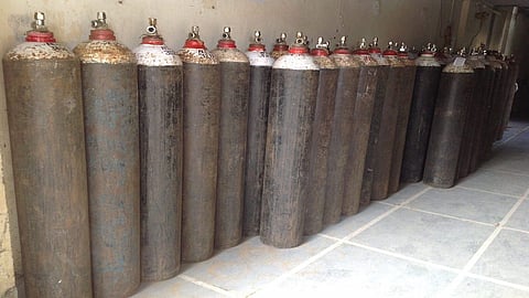 Demand for thousands of oxygen cylinders daily in Kolhapur